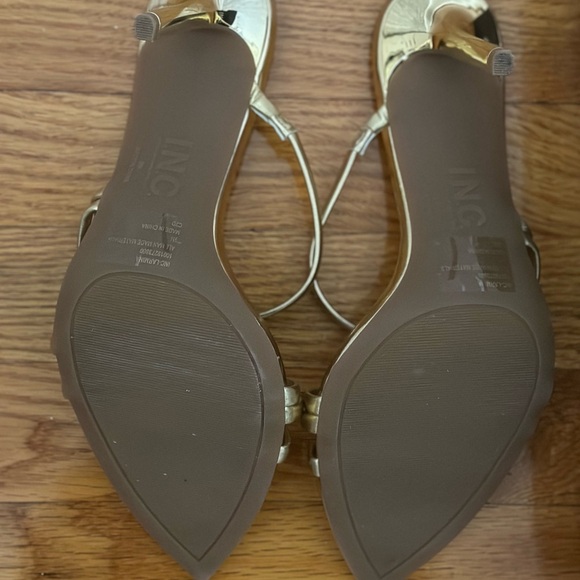 Larminap Gold Metal INC Mule Heeled Sandals - Picture 2 of 6